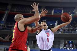 开云体育官方网站-日本篮球职业赛事上演巅峰对决，球员表现抢眼