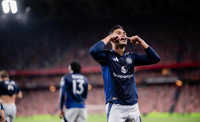 曼联绝杀胜罗马领先欧联杯半决赛