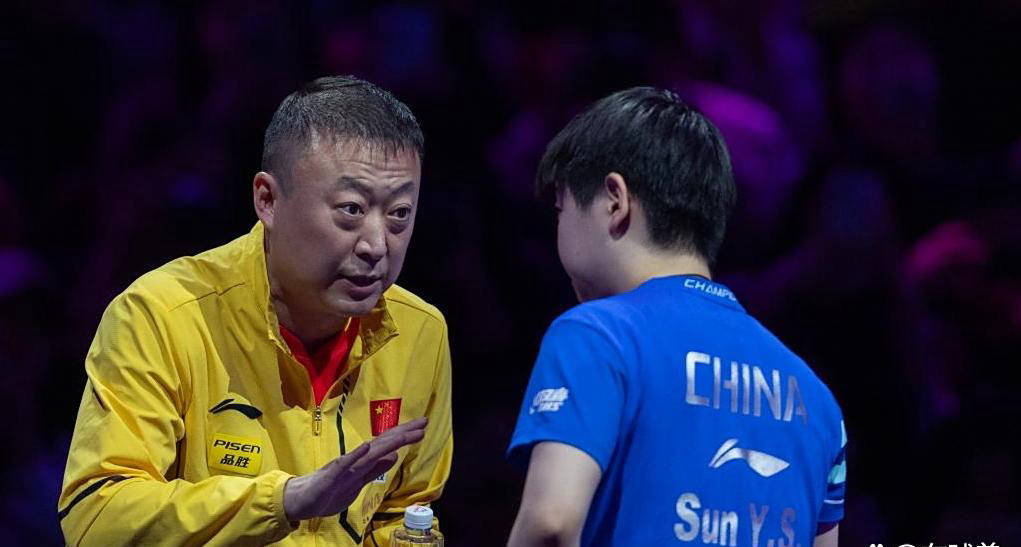 中国羽毛球队险胜日本羽毛球队,马琳三分雨点燃全场 中国羽毛球队险胜日本羽毛球队,马琳三分雨点燃全场