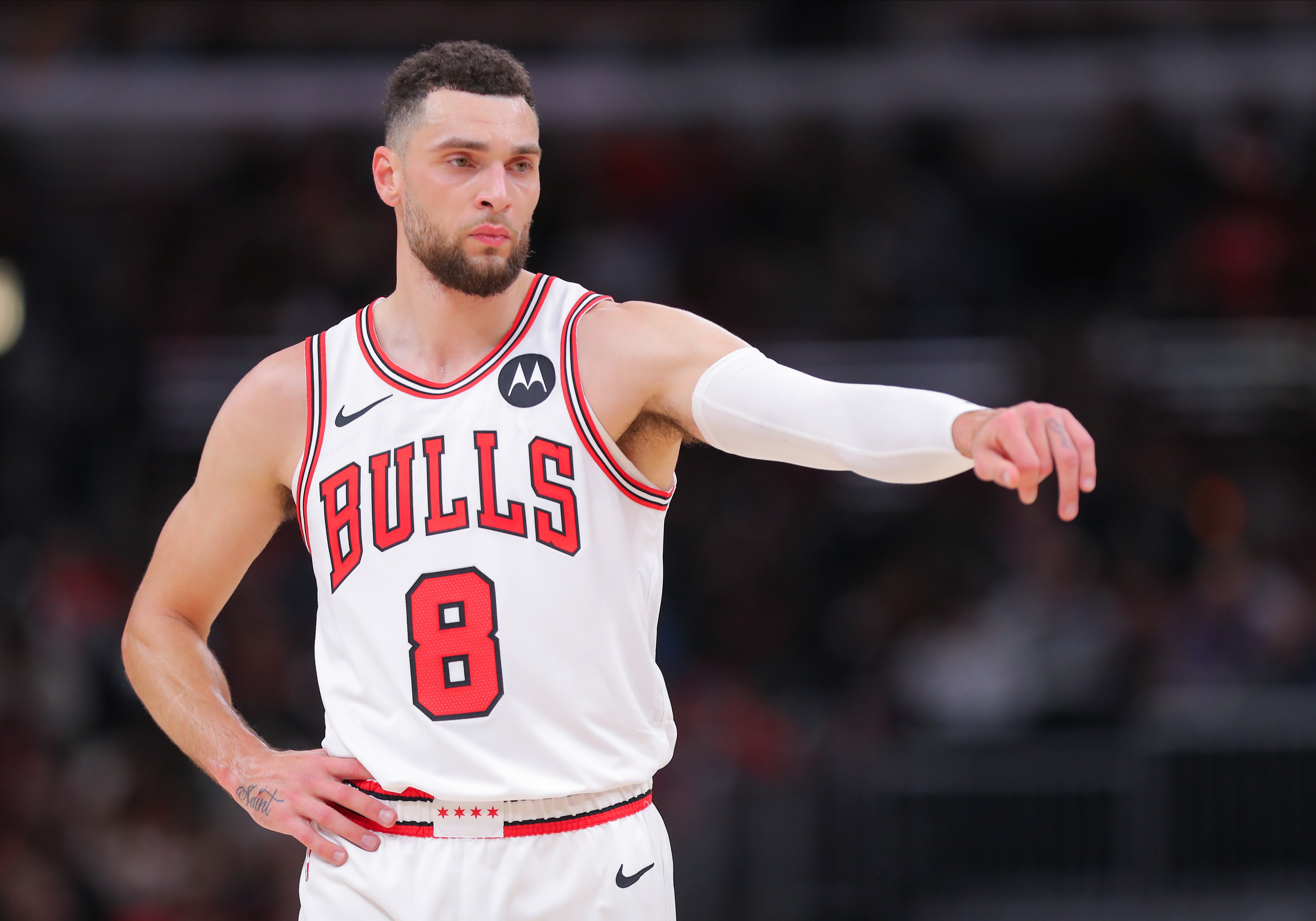 包含公牛绝杀山东队,拉文点燃赛场的词条 包含公牛绝杀山东队,拉文点燃赛场的词条