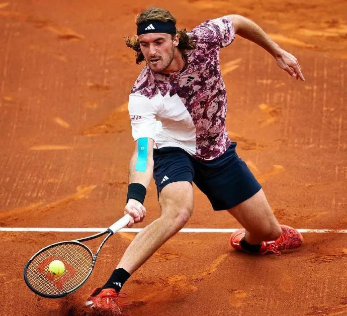 年终总决赛绝杀戴维斯杯，西西帕斯状态火热